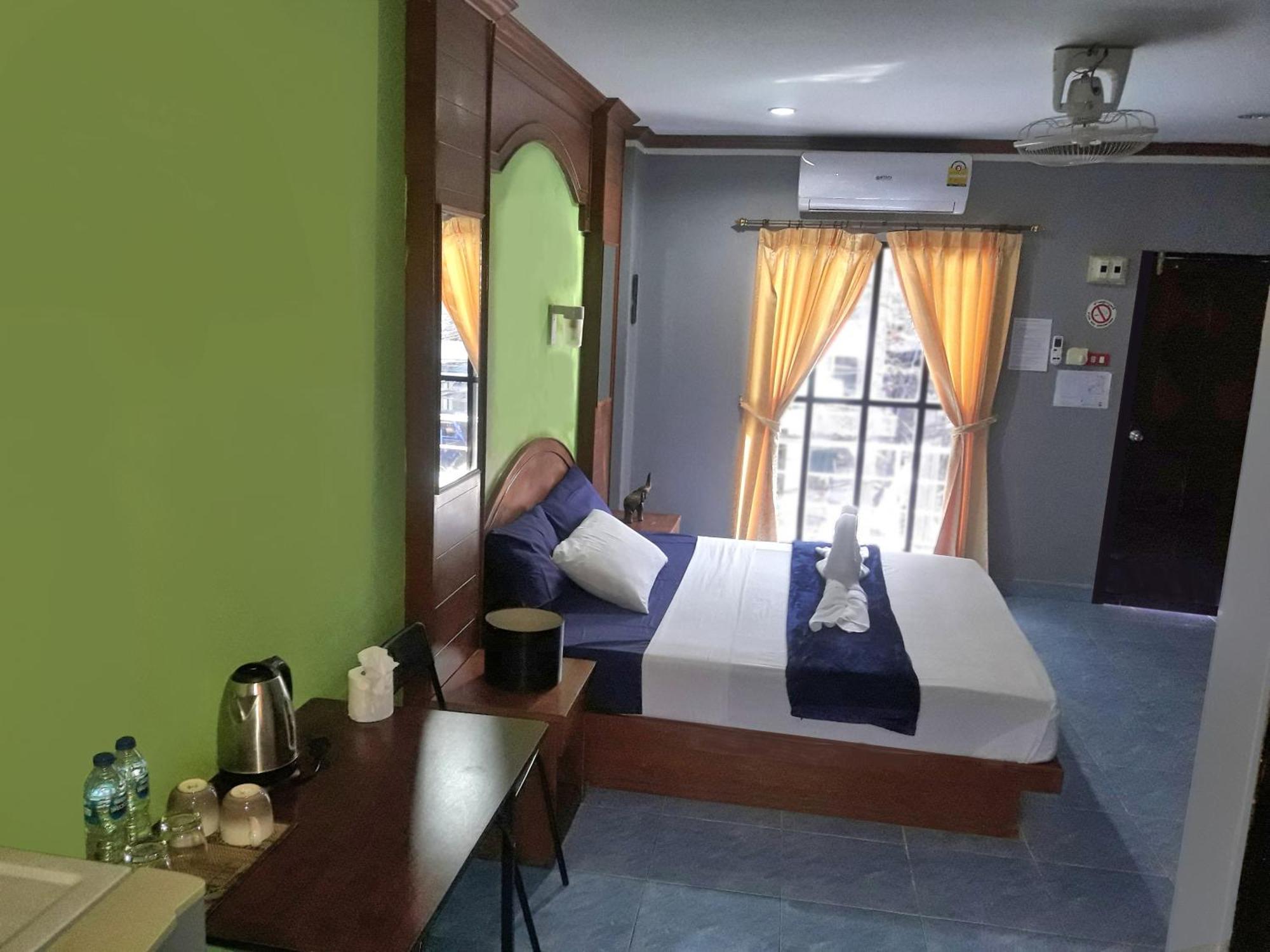 The Guest House Patong Eksteriør bilde